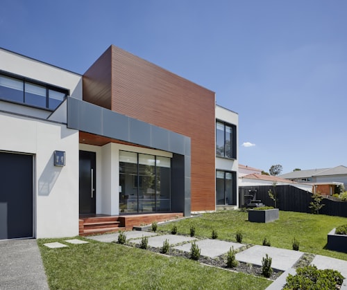 Property gallery image 1